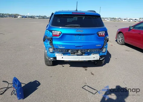 2022 Jeep Compass Latitude 4X4 from USA, damaged, VIN 3C4NJDBB6NT204255